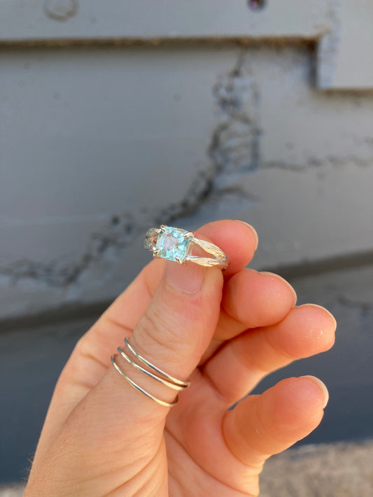 ~ CROÍA ~ AQUAMARINE ~