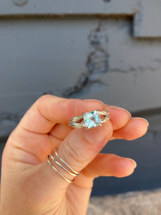 ~ CROÍA ~ AQUAMARINE ~